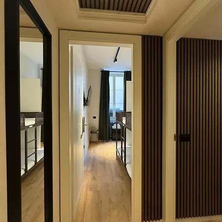 Casa de hóspedes Cunabu Urbano V 3*